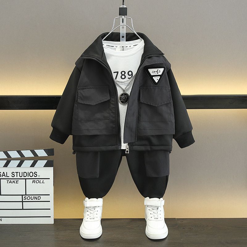 Kannerkleeder Jongen Fréijoer an Hierscht Dräi-Stéck Kostüm mat ëmgedréintem Dräieck 2024 Hierscht nei Jongen Cardigan Zwee-Stéck Kostüm Trendkleeder_voghion.com