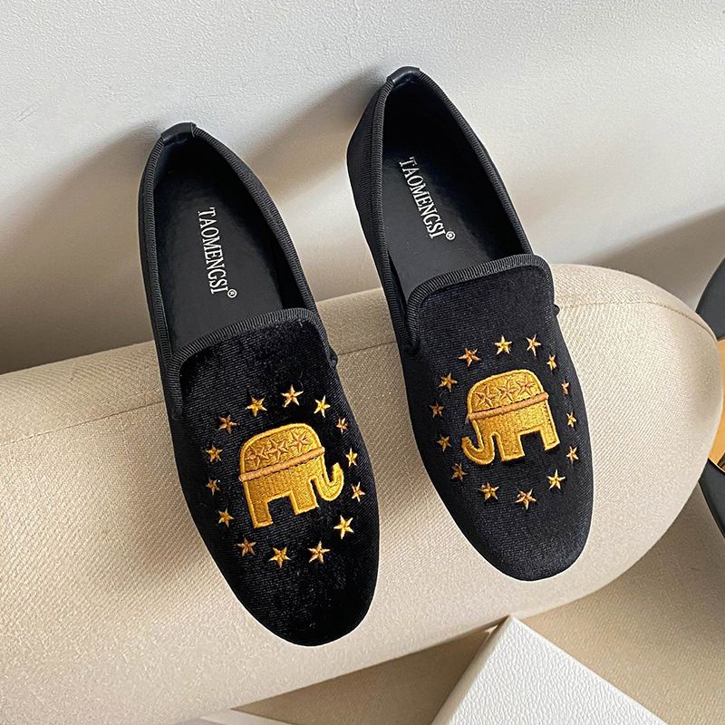 313 Yixinda French Style Exquisite Embroidery Slip-On Velvet Flat Soft Sole Loafers Moccasins Women's Shoes_voghion.com