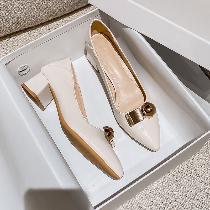 Damenschuhe Pumps mit dickem Absatz – Slip-On-Abendschuhe mit spitzer Zehenpartie und Metallschnallendetail, bequemer mittlerer Absatz (3–6 cm) für alle Jahreszeiten, Größen 34–42_voghion.com