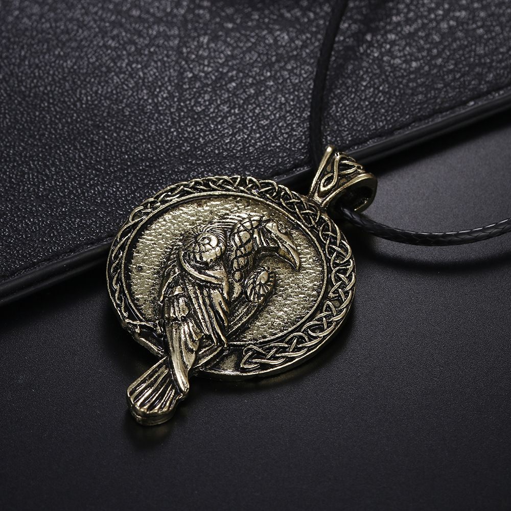 Collana con ciondolo amuleto nordico vichingo con uccello nero e corvo celtico per uomo e donna_voghion.com