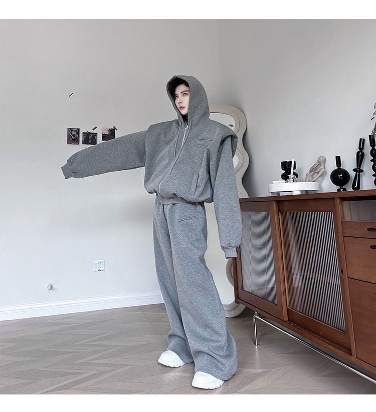 2025 Solid color hooded casual sports suit sleeved men's short style two-piece loose jacket long pants trendy high-end 4649_voghion.com