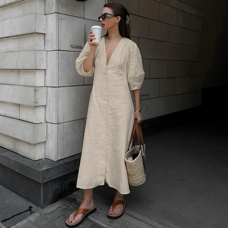 Vestido largo de lino y algodón con escote en V, mangas abullonadas y espalda descubierta, estilo francés INS, primavera-verano 2025_voghion.com