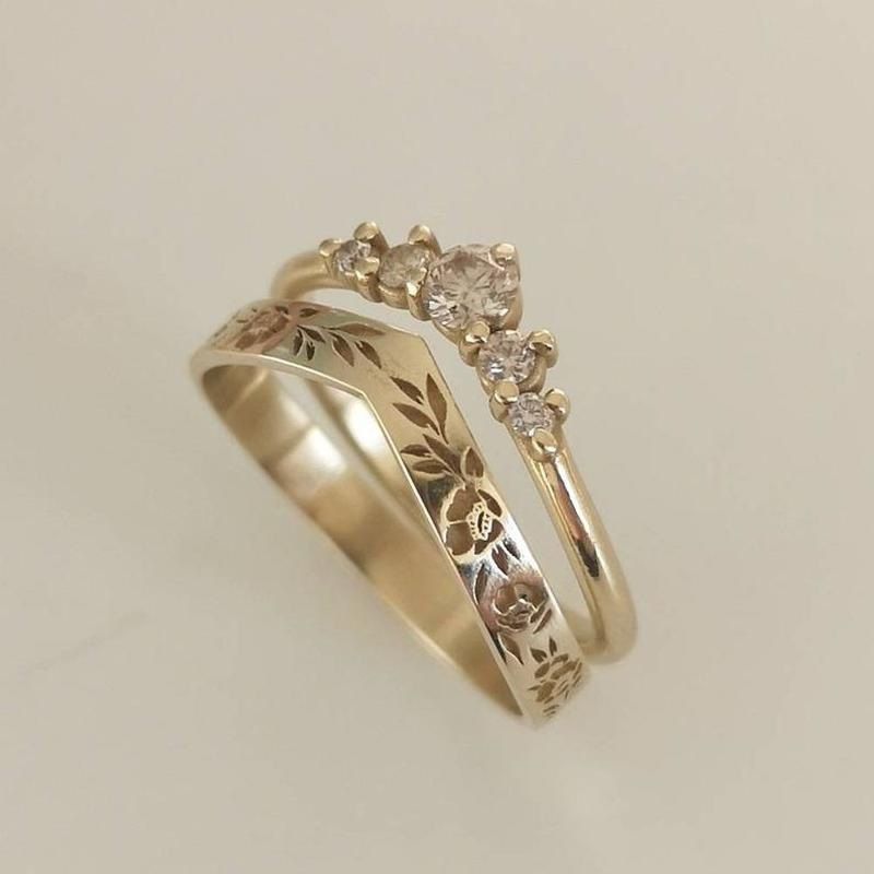 New Jewelry Simple Versatile V-Shaped Flower J Women's Engagement Wedding Ring Set_voghion.com