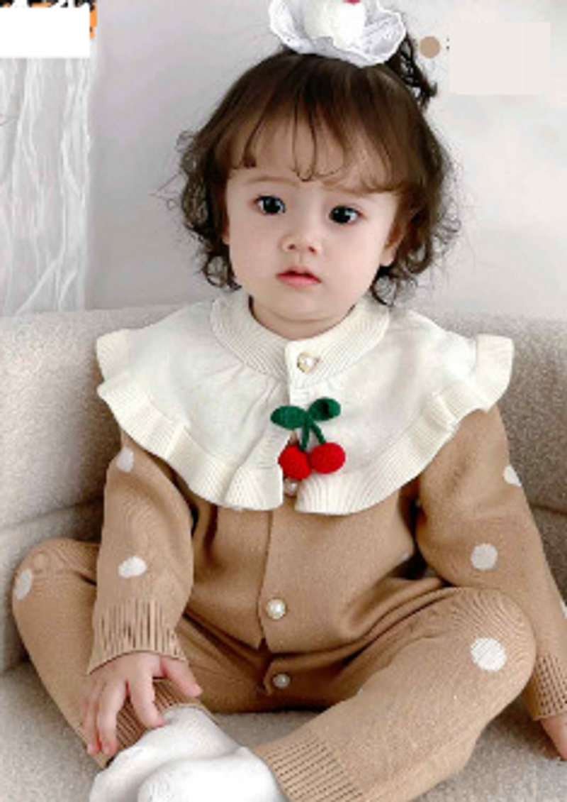 Adorable mono de punto para bebé niña con dobladillo floral - Mono suave de manga larga para bebés (rosa, rojo, beige y negro)_voghion.com