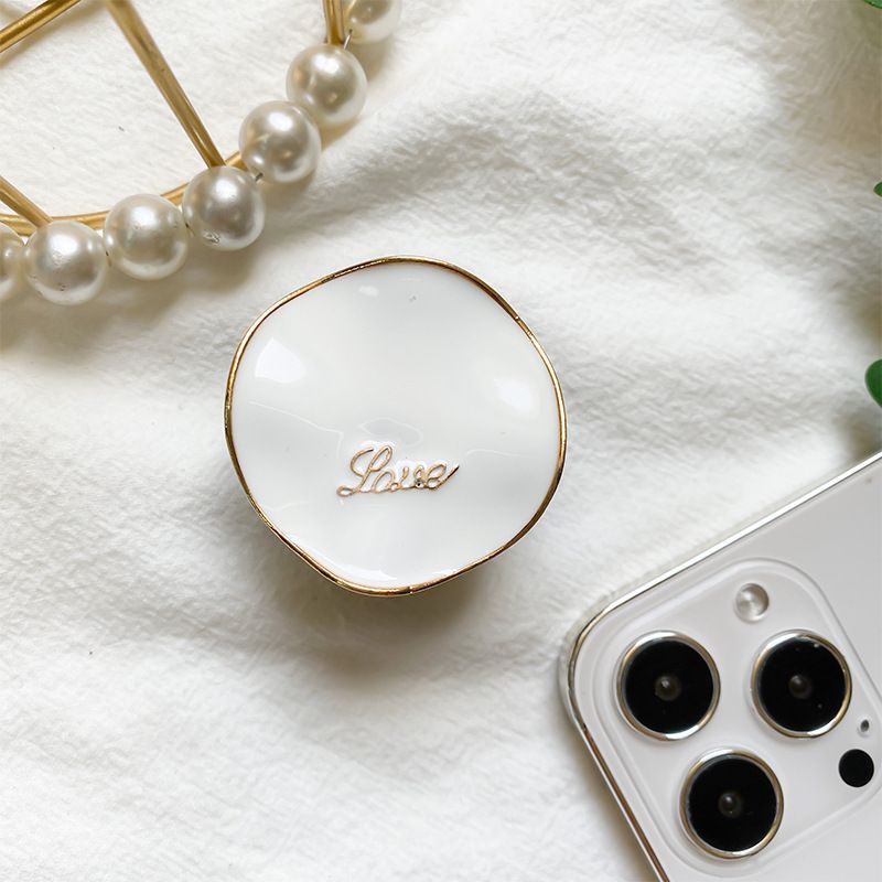 Minimalist Metal High-end LOVE Phone Holder With Adhesive Stretchable Desktop For Lazy People To Watch TV Dramas, Stable_voghion.com