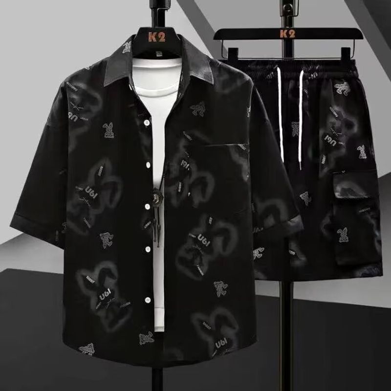 Herrenbekleidung Sommer 2024 Neuer lässiger Sportanzug Herren Kurzarmhemd Marke Fünf-Punkt-Shorts Loose Style Zweiteiliger Anzug_voghion.com