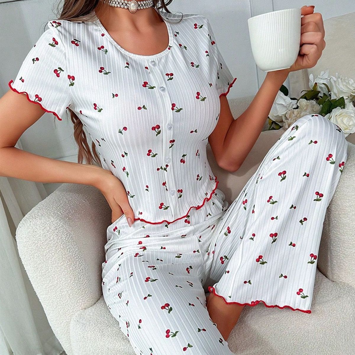 Pysjamas med korte ermer, dameklær, kirsebærmønster, soppkant med knapper foran_voghion.com