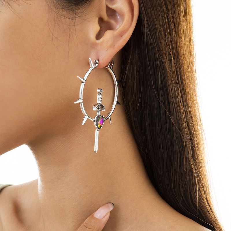 Sweet And Cool Exaggerated Style, Laser Heart Vintage , Female Creative Geometric Sword Shaped Simple_voghion.com