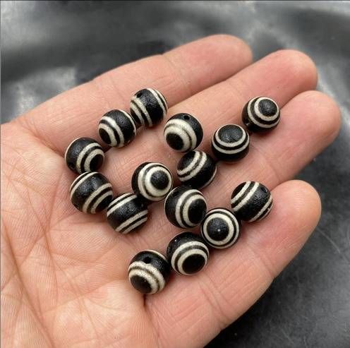 Affordable jade DIY accessories, green Dongling jade pumpkin beads, scattered beads, lotus beads, carved jade beads_voghion.com