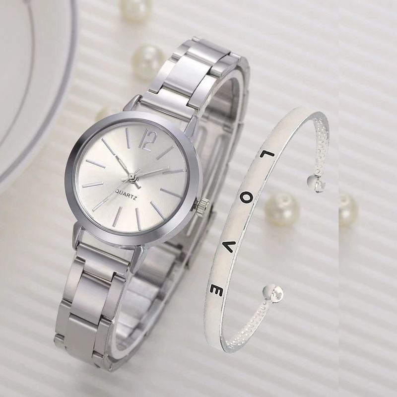 Retro Niche Ins Style Simple Temperament Small Disc Watch Hong Kong Style Watch Female Student Steel Belt Watch + Love Bracelet_voghion.com