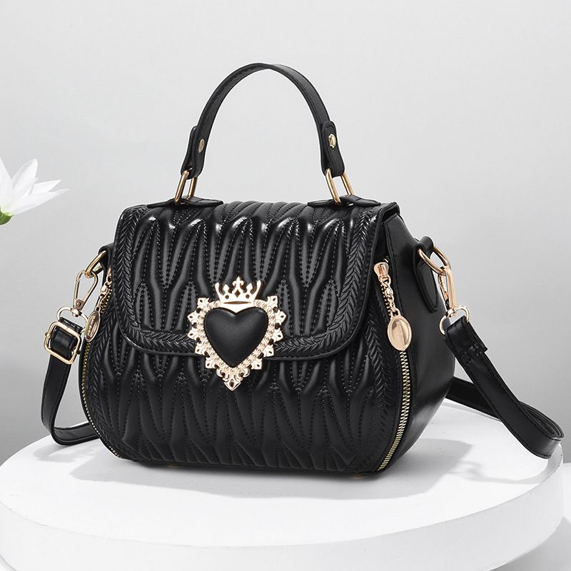 Borse da donna Borsa a tracolla di grande capacità a forma di conchiglia ricamata con texture a tracolla borsa da donna di celebrità di Internet con trama alla moda_voghion.com