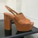 Sandalias Zapatos de diseño para mujer Tacones de plataforma Hebilla clásica Zapato de tacón alto de charol 35-41 Boca de pez Roma_voghion.com