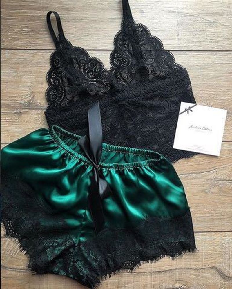 New Style Goddess Black Pajamas Sling Spinning Silk Sexy Home Clothes Summer Silk Shorts Two Piece Set_voghion.com
