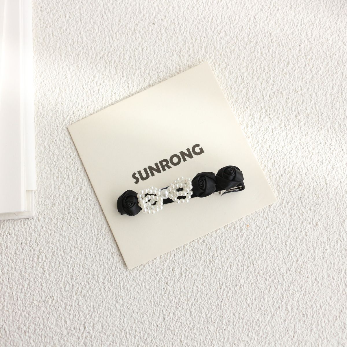 Fermagli per capelli a forma di becco d'anatra con piccole rose fatti a mano, stile pigro, fermagli per capelli con bordo nero, accessori per capelli semplici a linea singola per donne_voghion.com