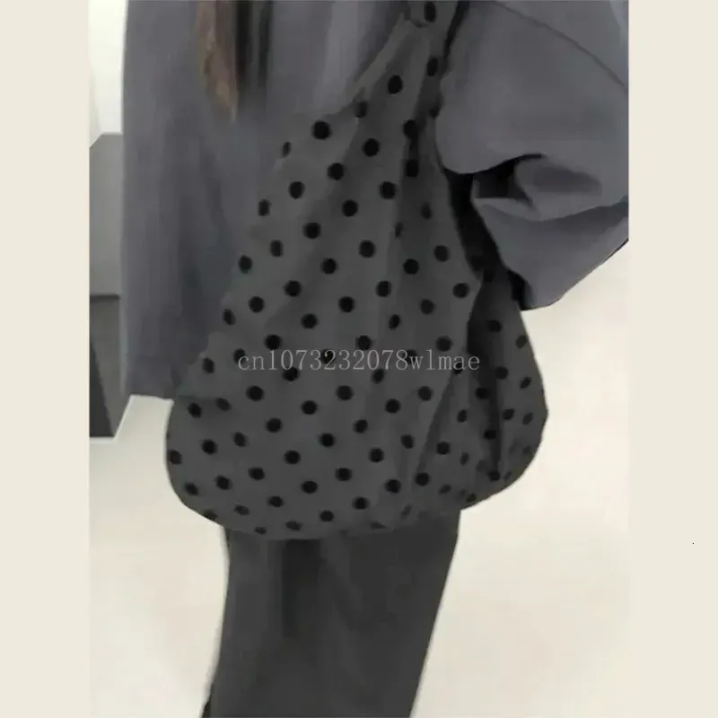 2025 Retro Fashion Large Capacity Tote Gray Polka Dot Dots Hobo Shopper Vintage Soft Lady Versatile Single Shoulder Bag_voghion.com