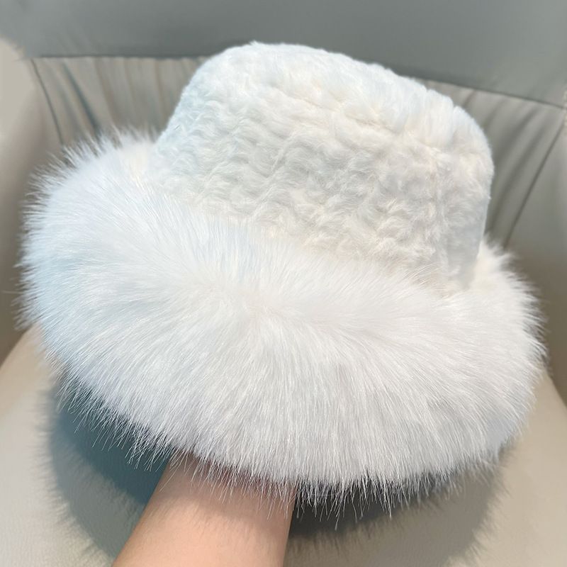 Design plush women's winter thickened warm ear protective hat day big head round cold hat tide_voghion.com