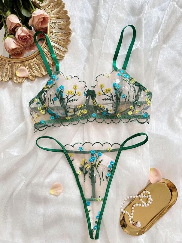 Set intimo da donna in 2 pezzi con perizoma boho ricamato, reggiseno trasparente sexy, trasparente_voghion.com