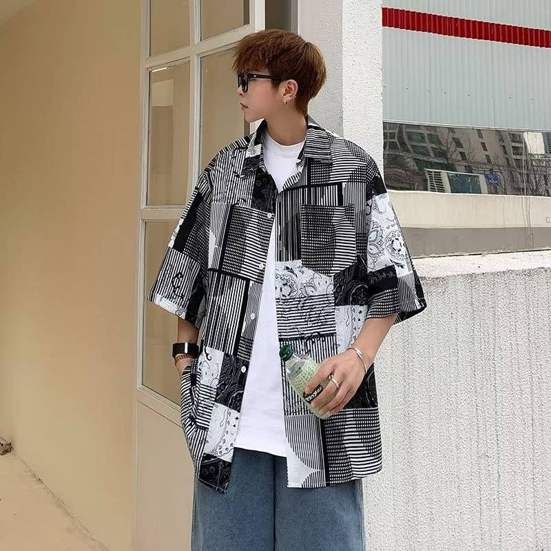 Unisex-Seidenhemd mit Blumendruck – Oversize-Sommer-Essential, Seoul-Streetwear-Vibe, geschlechtslose Eleganz (M-3XL, Schwarz & Botanisch)_voghion.com