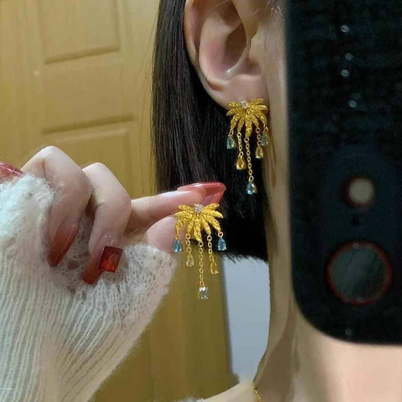 Orecchini a bottone con nappe e fuochi d'artificio in oro di nicchia unici 2025, nuovi e squisiti, dal temperamento raffinato, per donne, alla moda e di alta qualità._voghion.com