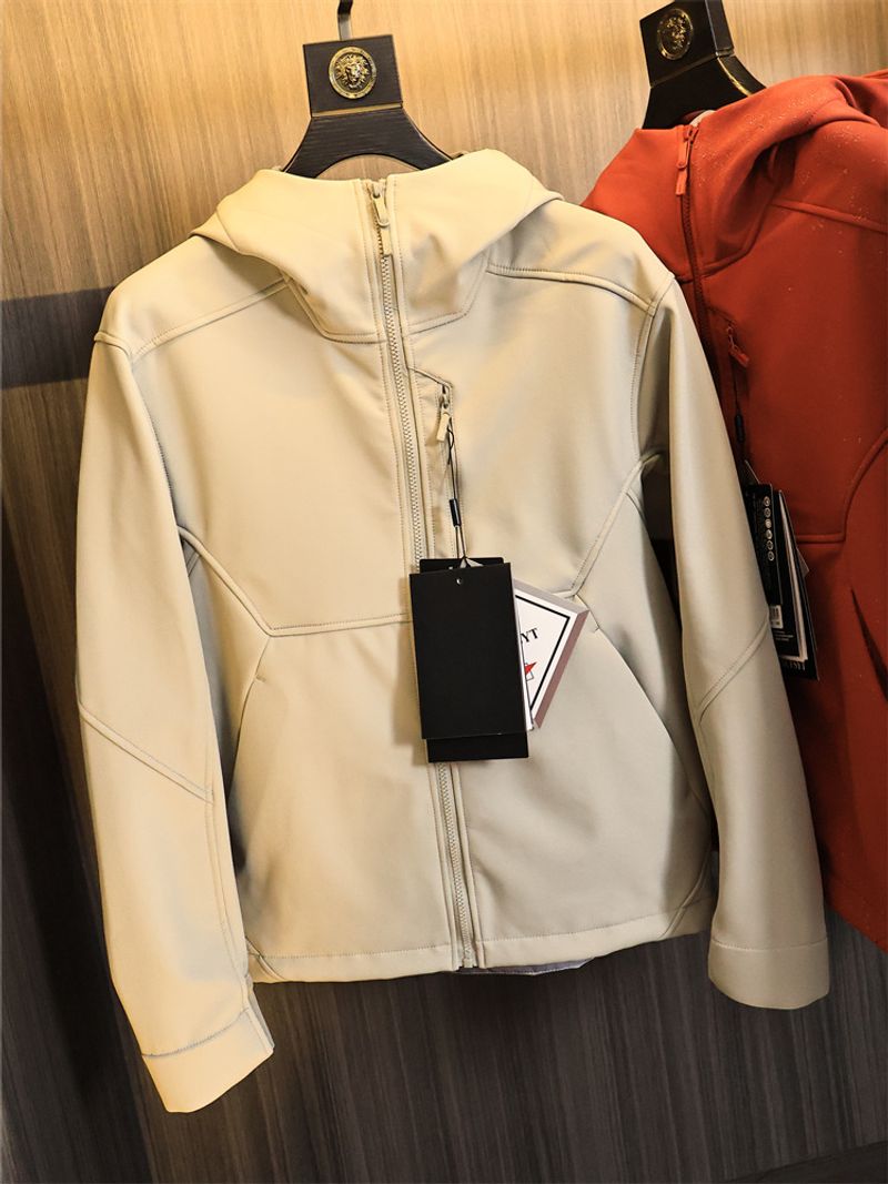Men's Clothing autumn and winter new men's outdoor elastic plus velvet waterproof assault jacket breathable quick drying jacket_voghion.com