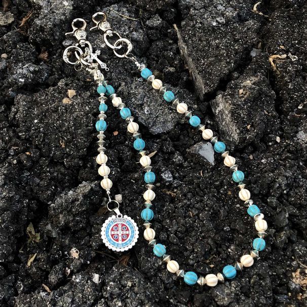 Unisex Metal Lava Stone Waist Chain With Blue-White Cracked Stone & Rose Cross Pendant - Stylish Streetwear Accessory For Men And Women_voghion.com