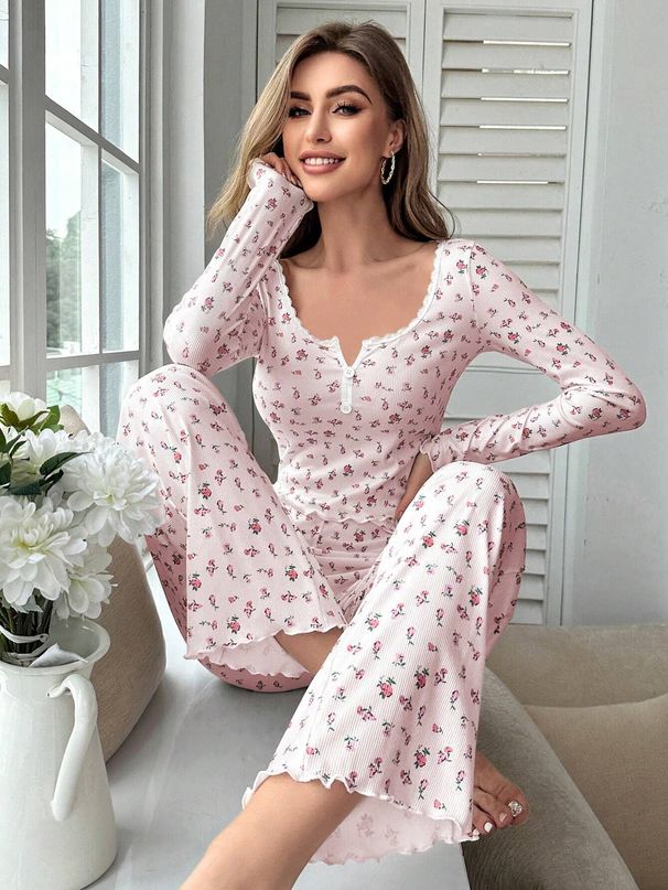 Kadın Uzun Kollu Pantolon Pijama İki Parçalı Takım Ev Giyim, Çiçek Baskılı, Dar Kesim, Yumuşak Ve Rahat._voghion.com