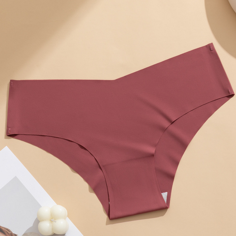 Foreign Trade Underwear Ice Silk Seamless Underwear Women Thin Breathable Sexy Pure Cotton Crotch Large Size Women's Underwear Wholesale_voghion.com