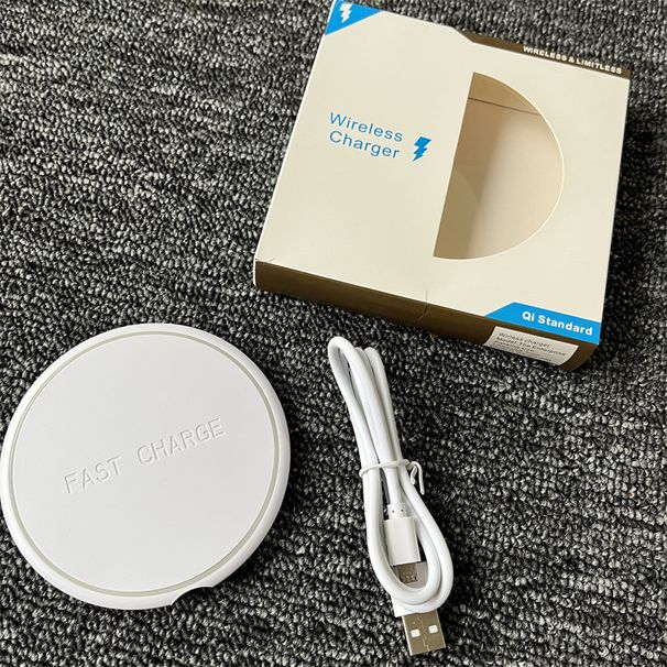 Only 11.8 Packs Bare Clothes Are Treated As Waste Products Blu-ray Compatible Stable 5v2a 10W (Max) Wireless Charger_voghion.com