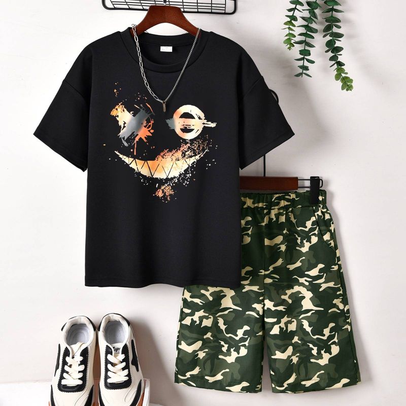 Kid's Clothing 2024 Spring and Summer Graffiti Smiley Face Short Sleeve T-shirt & Camouflage Shorts Two-piece Set_voghion.com