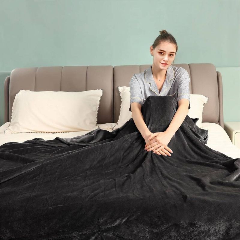 Unisex hot sale household flannel heating insulation office lunch break heating blanket_voghion.com