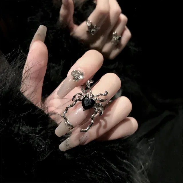 Pronto Stock Gothic Punk Stle Simulazione Animale Anelli per le dita per le donne Uomini Creativo Nero Cristallo Ragno Anello Halloween Parte_voghion.com