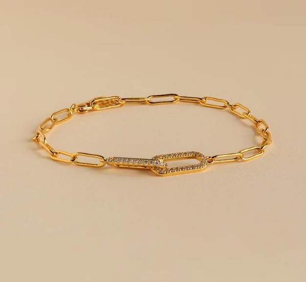 Light Luxury Paperclip Shaped Stainless Steel Simple Copper Inlaid Zircon Infinity Symbol Bracelet For Women_voghion.com
