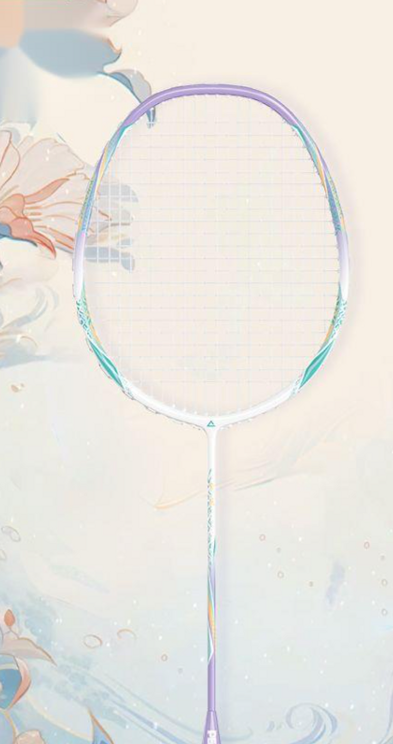 A highly attractive badminton racket, stylish, with a good feel and easy to use_voghion.com
