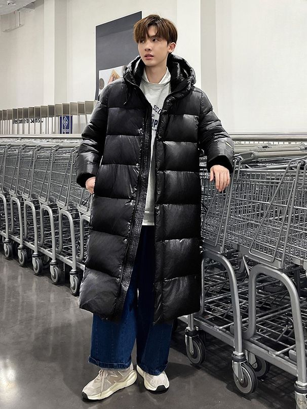 Black & Gold Long Down Coat – Unisex Knee-Length Hooded Parka With 600+ Fill Power Goose Feather (Waterproof, Antibacterial) – Oversized Fit_voghion.com