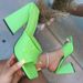 Summer New Grouss Séissegkeeten Faarf Fish Mond Décke Heel Buckle One Linn Damen High Heels_voghion.com