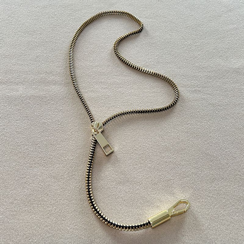 Collier tendance avec fermeture éclair exagérée pour hommes et femmes, nouvelle niche, personnalité de la clavicule, chaîne de cou_voghion.com