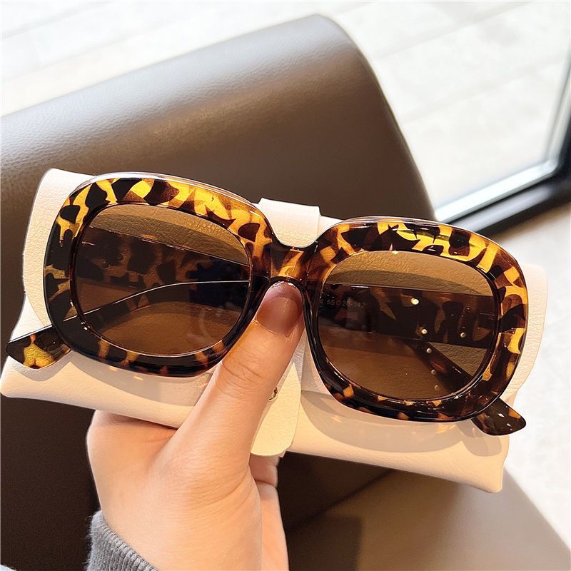 Retro Hong Kong Style French Milk White Thick Frame Sunglasses Women's Summer Round Face Big Face Sunscreen Sunglasses_voghion.com
