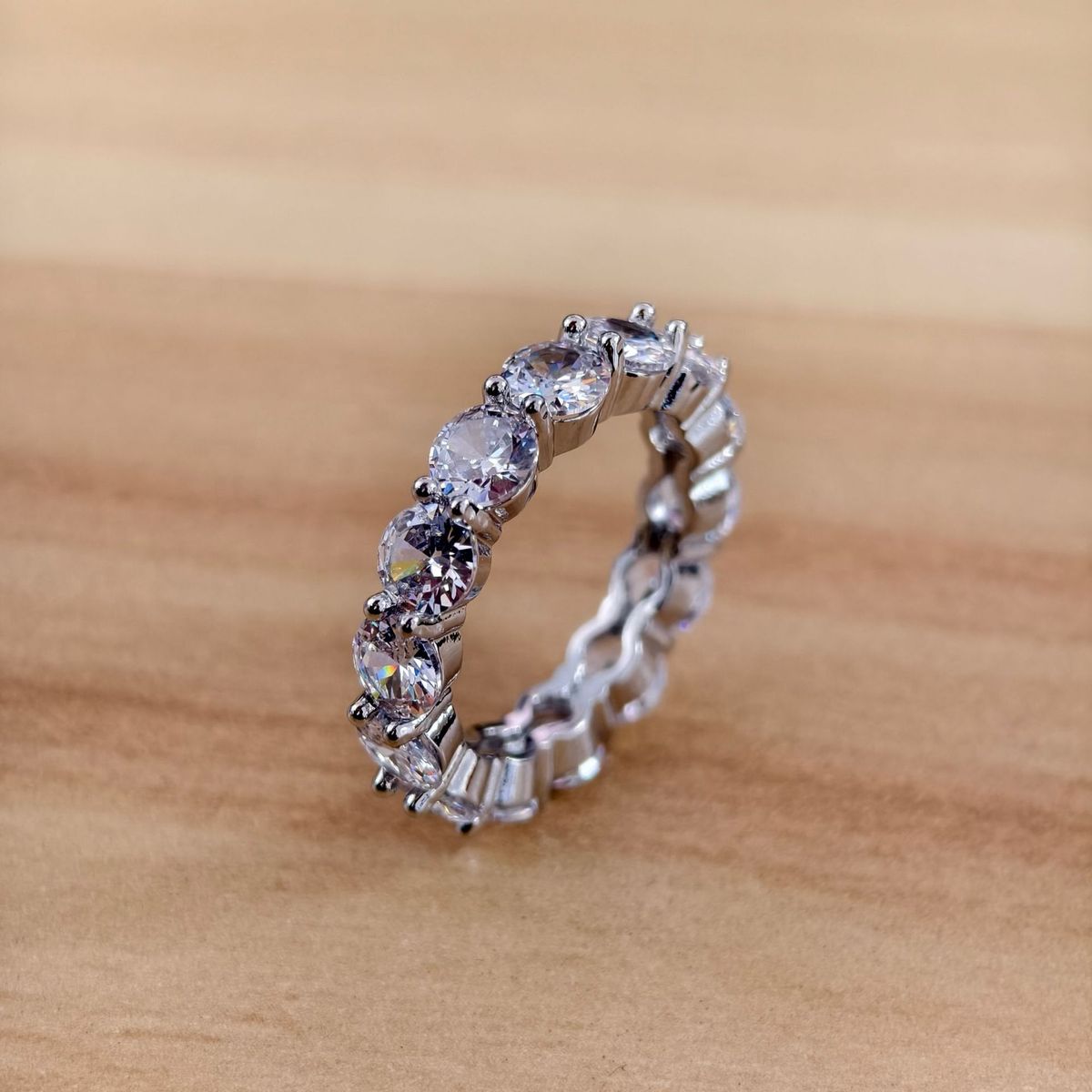 Anello da donna con diamanti a fila singola impilabile, versatile, 2025, Niche Design Sense Light Luxury Ins, da 5 mm_voghion.com