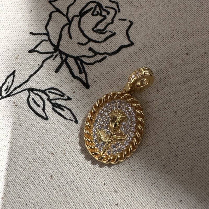 S925 Sterling Silver Rose Pendant Vintage French Retro Elegance Temperament Oval Engraved Pendant_voghion.com