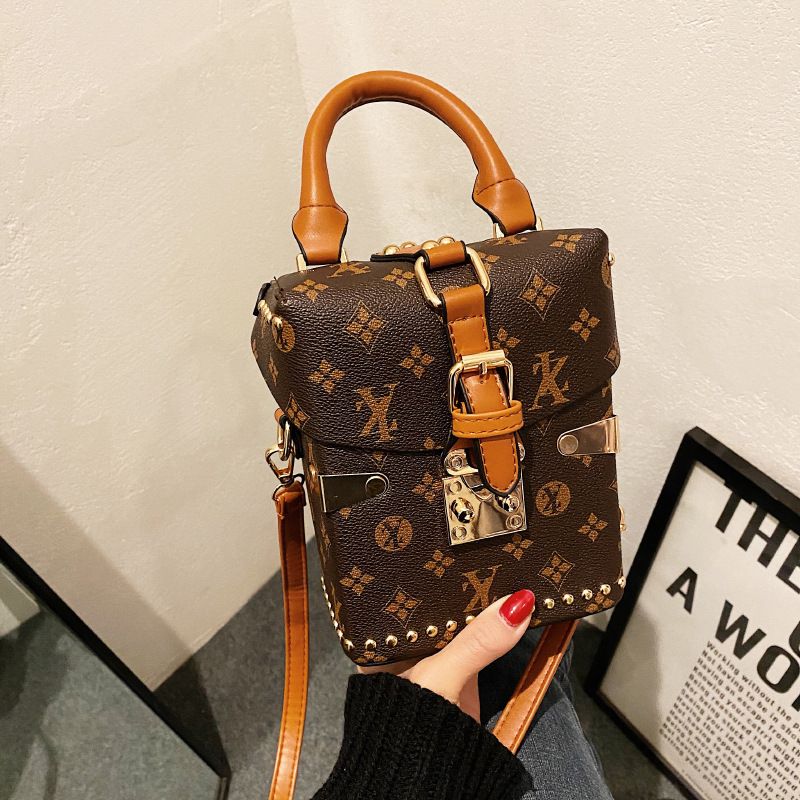 Bag women's new one-shoulder cross-body women's bag fashion letter box bag contrast personality_voghion.com