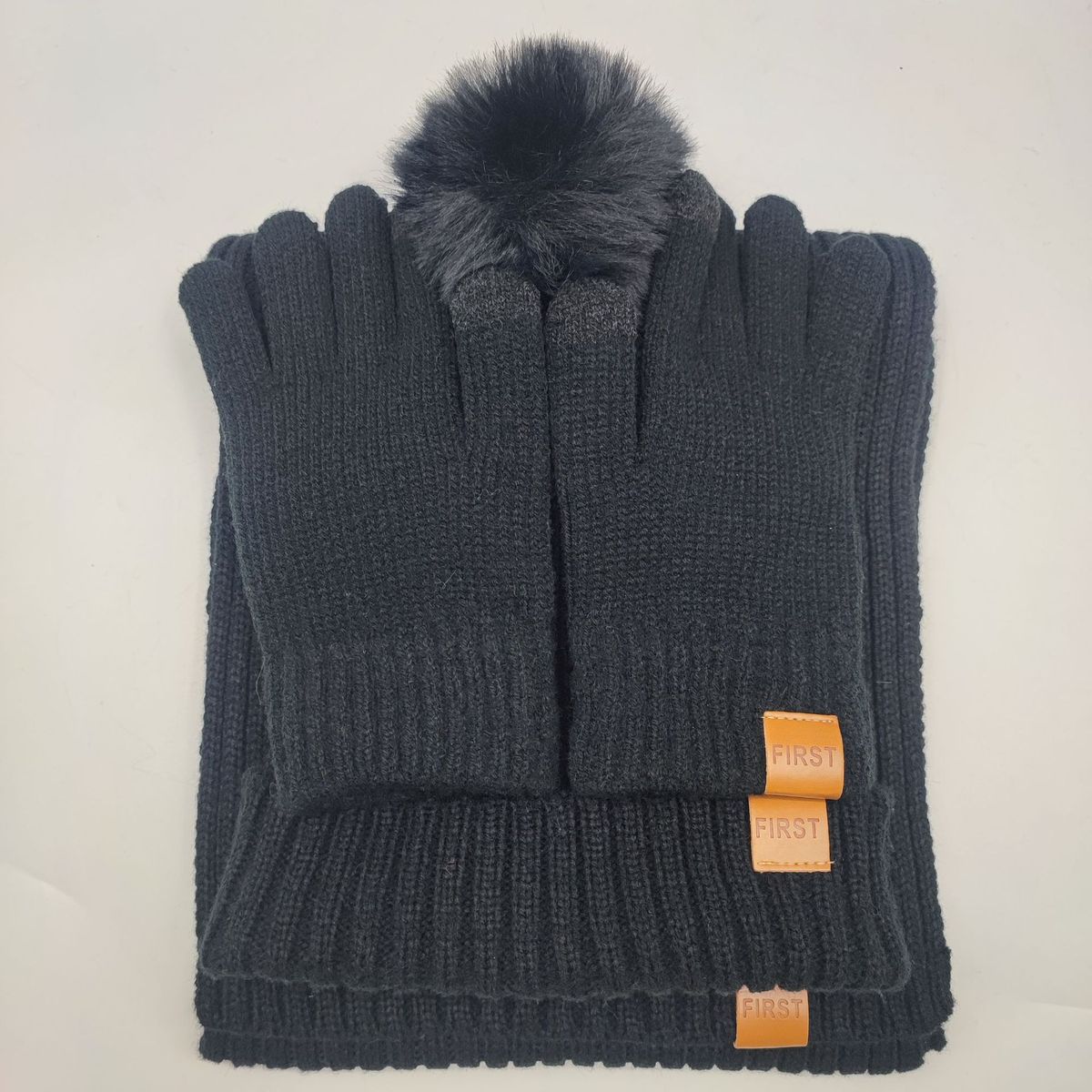 Set unisex in maglia da 3 pezzi: berretto, sciarpa, guanti con touchscreen (caldo invernale e stile da coppia)_voghion.com