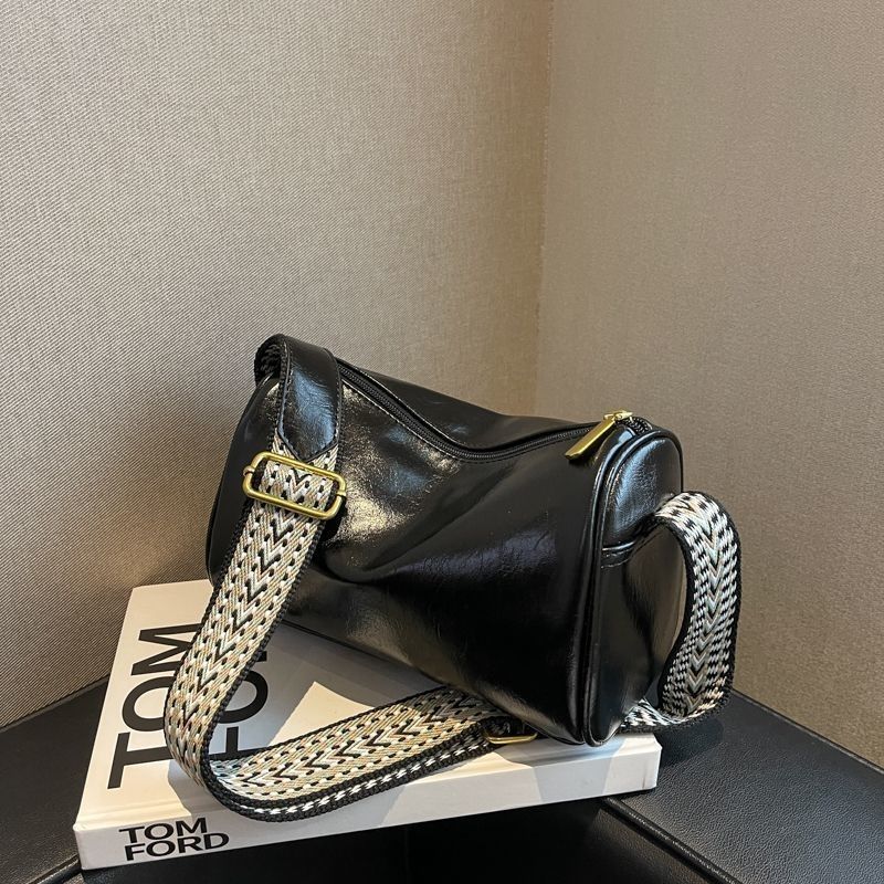 2025 Nuova piccola per donna, borsa a tracolla singola, tracolla con tracolla larga, borsa alla moda da donna_voghion.com