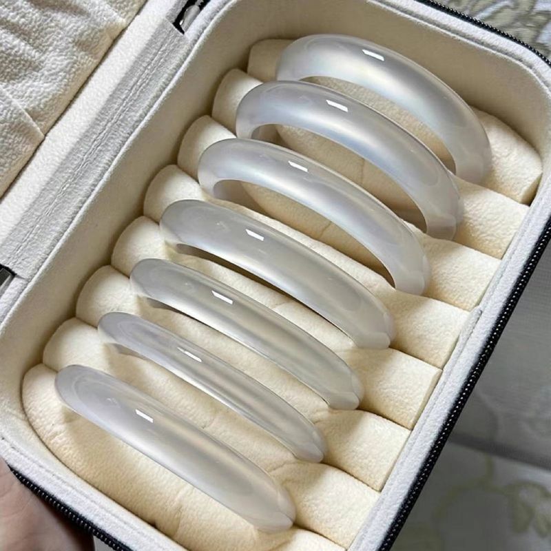Bracciale in agata naturale pura di prima qualità per donna, in giada calcedonio, oro champagne, bianco e chiaro di luna, ghiaccio trasparente alto_voghion.com