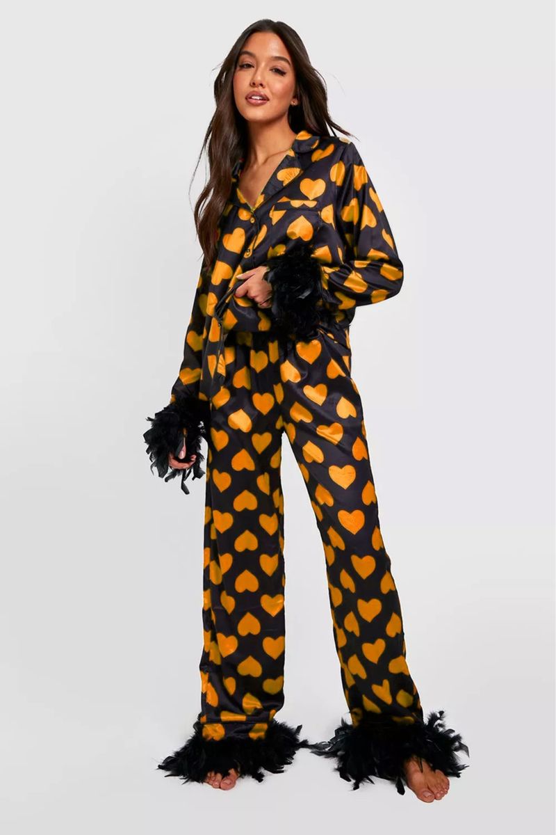 2025 europäische und amerikanische Pyjamas aus Eisseide, modische Hemdhose aus Straußenfedern, lockere zweiteilige Feder-Heimkleidung für Frauen_voghion.com