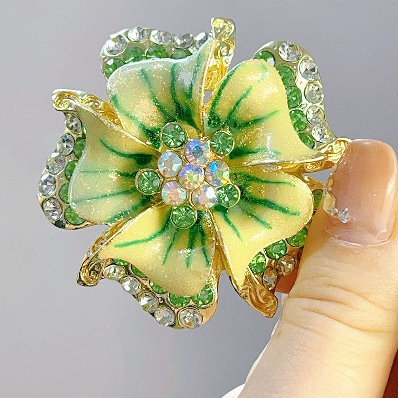High-End-Smaragd-Blumenbrosche High-End-Sense-Nischen-Corsage High-End-Accessoires für Damen, Bekleidungszubehör_voghion.com