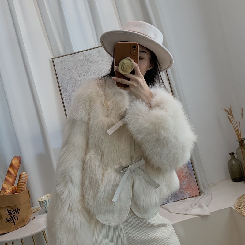 Frost Fox – Luxe Faux Fur Bomber (Sleek Silhouette + Tactile Warmth)_voghion.com