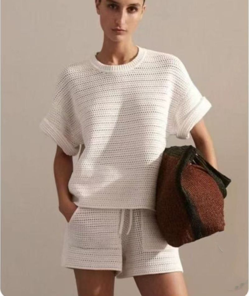 Vêtements d'été pour femmes, nouvelle collection, col rond, ajouré, décontracté, manches courtes, short, couleur unie, sport, ensemble deux pièces pour filles_voghion.com