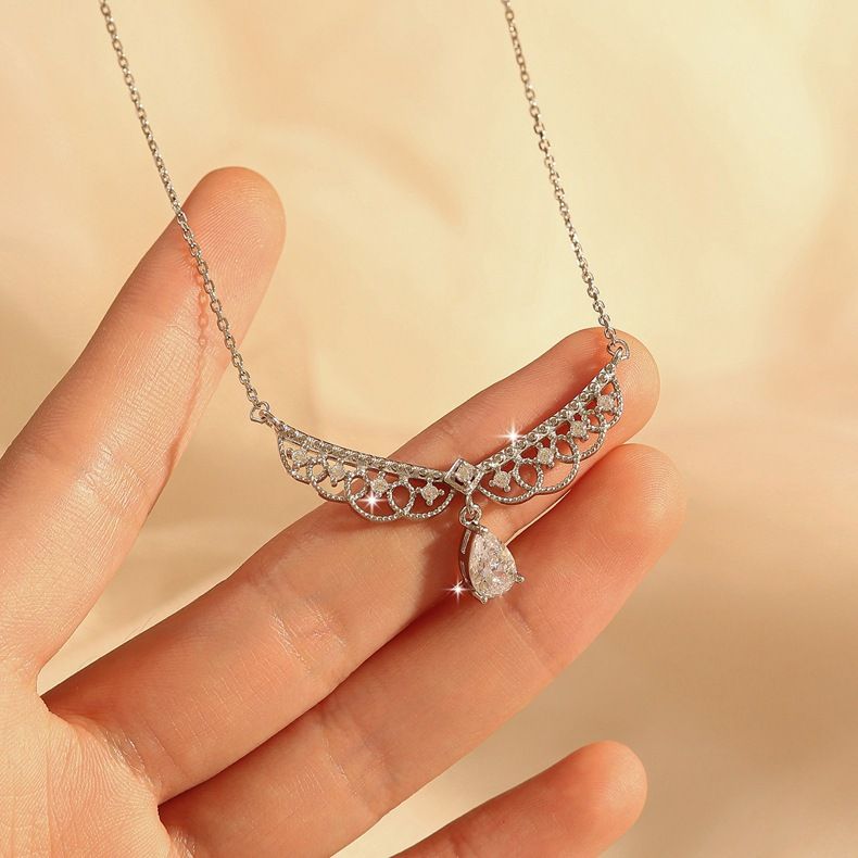 Nuovo ciondolo in argento sterling super flash a forma di goccia d'acqua con diamante ad alto tenore di carbonio e moissanite di colore D da un carato, collana da donna con micro intarsio_voghion.com