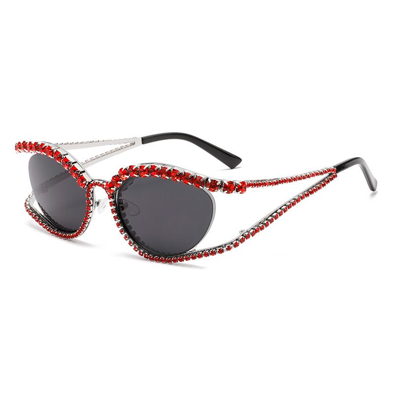 2024 Diamond Hollow Cat Eye Shaped Diamond Inlaid Sunglasses_voghion.com