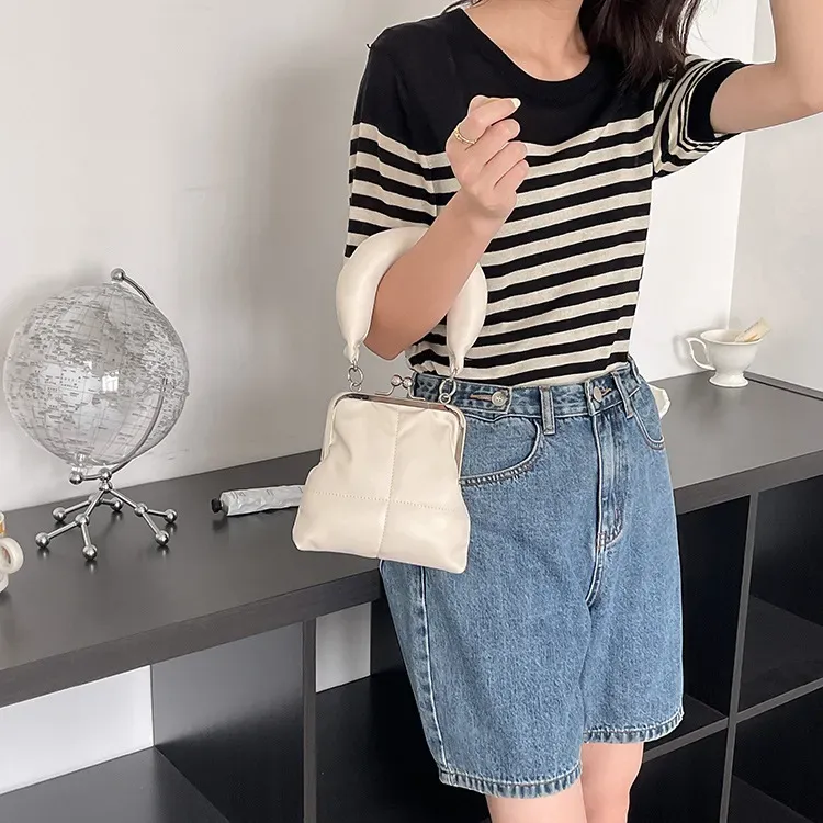 New Trendy Bags: Chic Shoulder Bag With Chain Strap - Versatile Clip Closure, Premium Synthetic Leather, Ideal For Daily_voghion.com